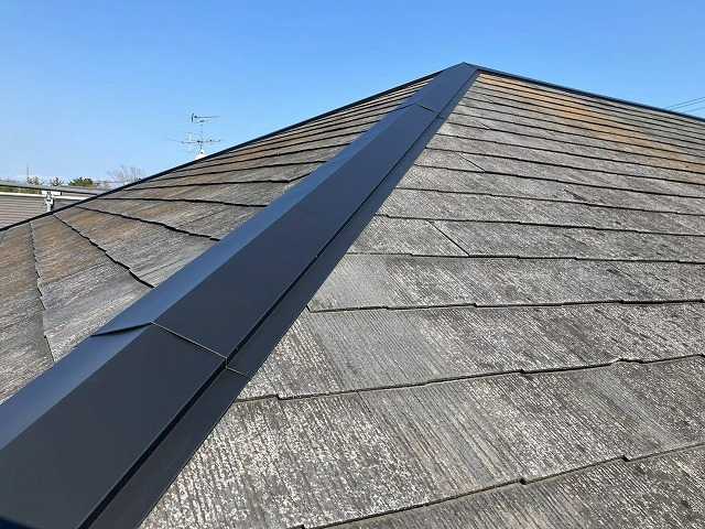 棟板金施工後の屋根
